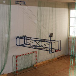 Vertically lifted basketball structure with electric drive