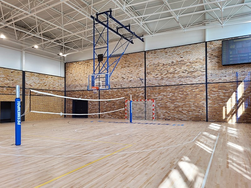 Sports hall equipment –...