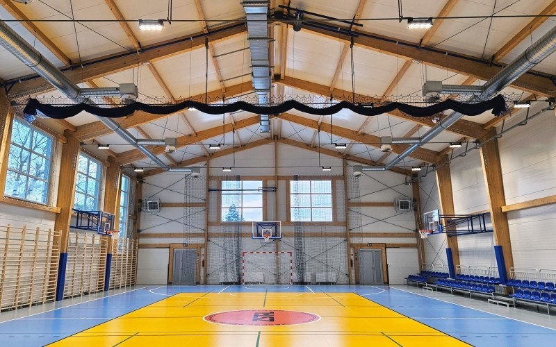 Sports hall equipment –...