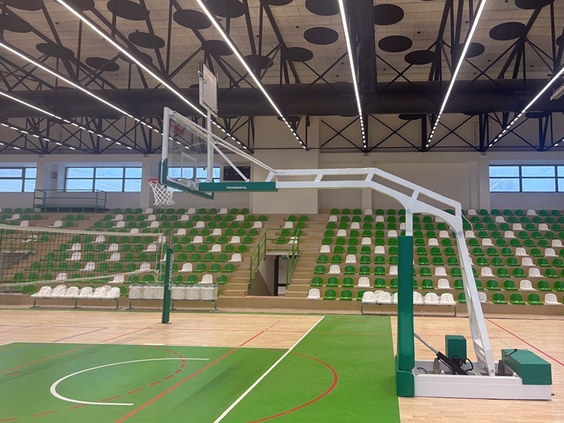 Sports hall equipment and...