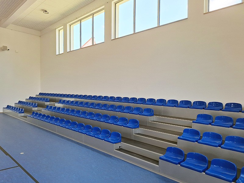 4-rows stationary tribune...