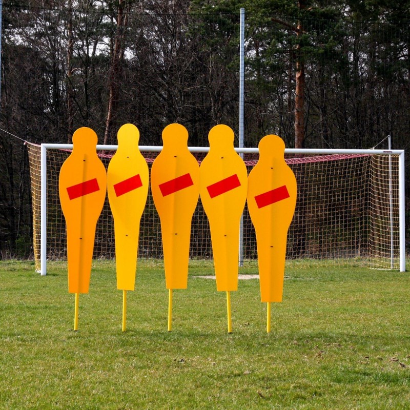 Stationary training wall for football (5 dummies)