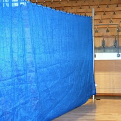 Dismountable curtain