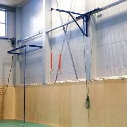 Wall-mounted folding bracket for fixing gymnastic rings
